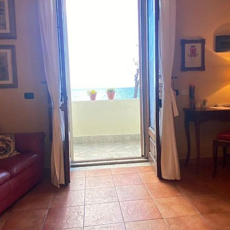 Nice Sicily Little Family Home Ачиреале Экстерьер фото